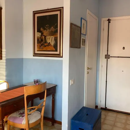 Centro A 12min A Piedi, Parcheggio Privato, Wi-fi Appartamento *