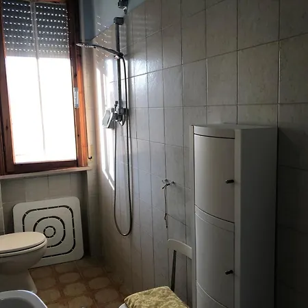 Appartamento Centro A 12min A Piedi, Parcheggio Privato, Wi-fi *